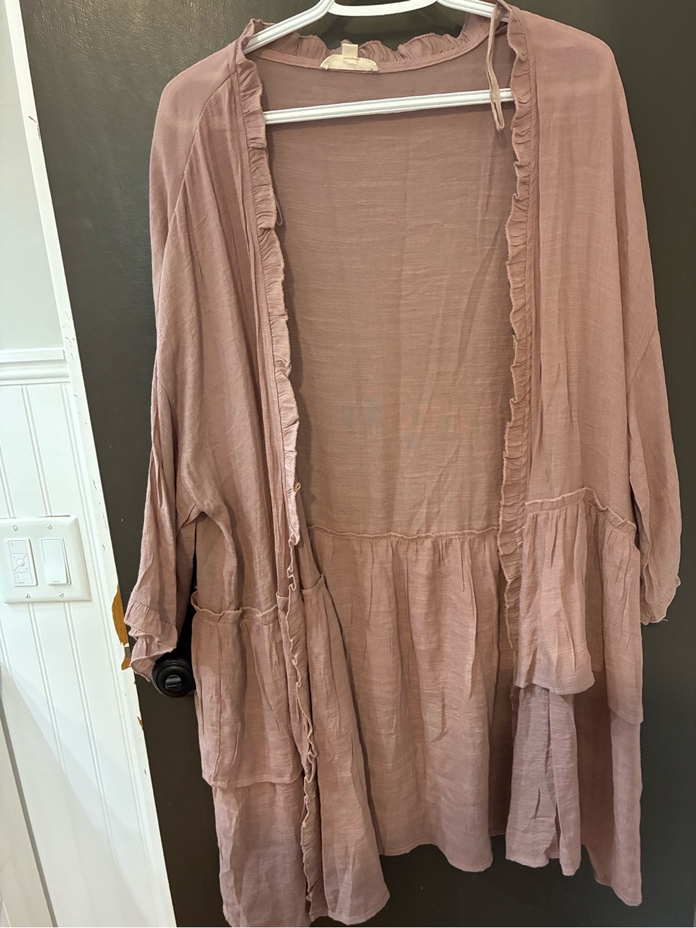 Easel’s MUST HAVE Ruffled Layering Cardigan - Mauve Pink